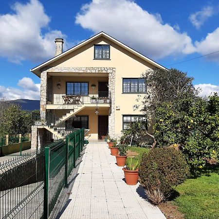 Apartamento As Carballas Caldas De Reis Exterior foto